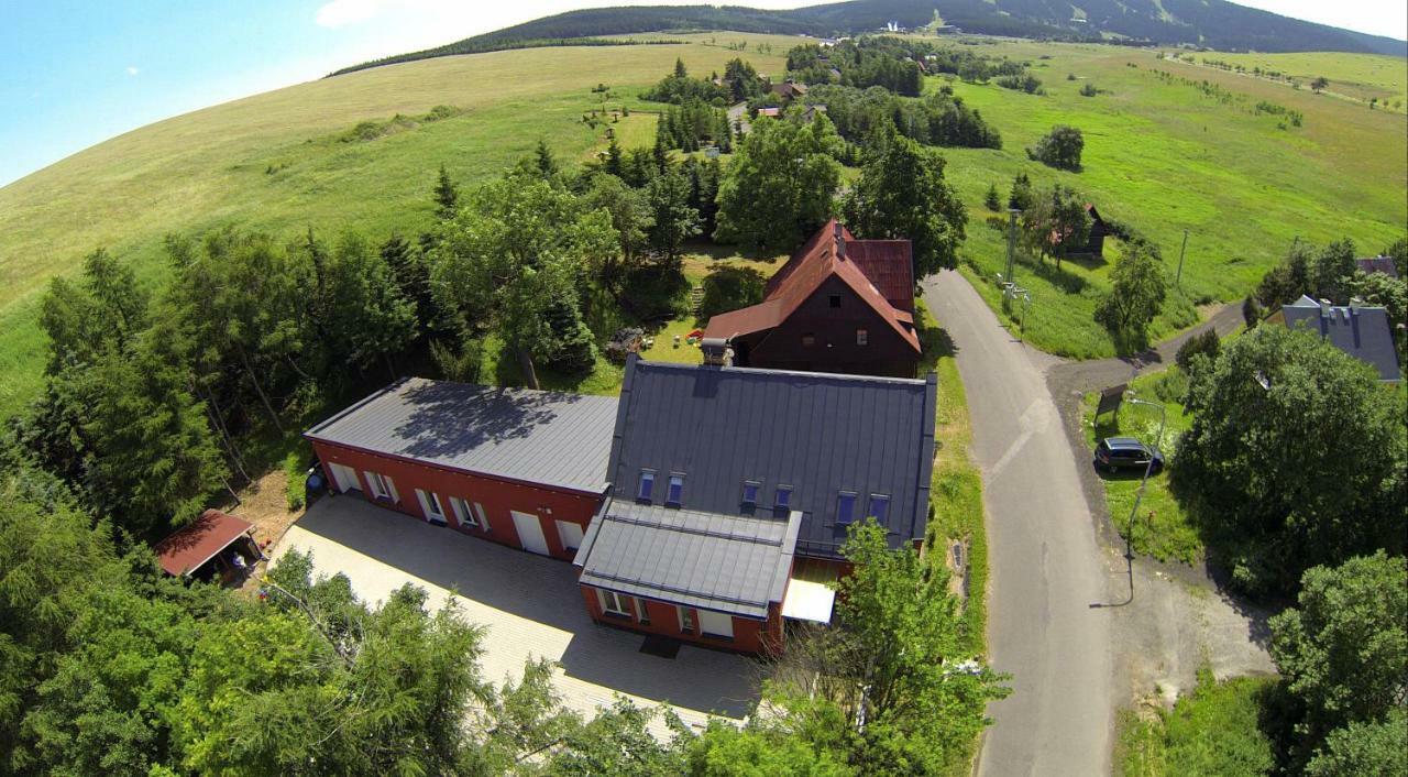 Ferienhaus Iva - Klinovec Aparthotel Loučná pod Klínovcem Екстериор снимка